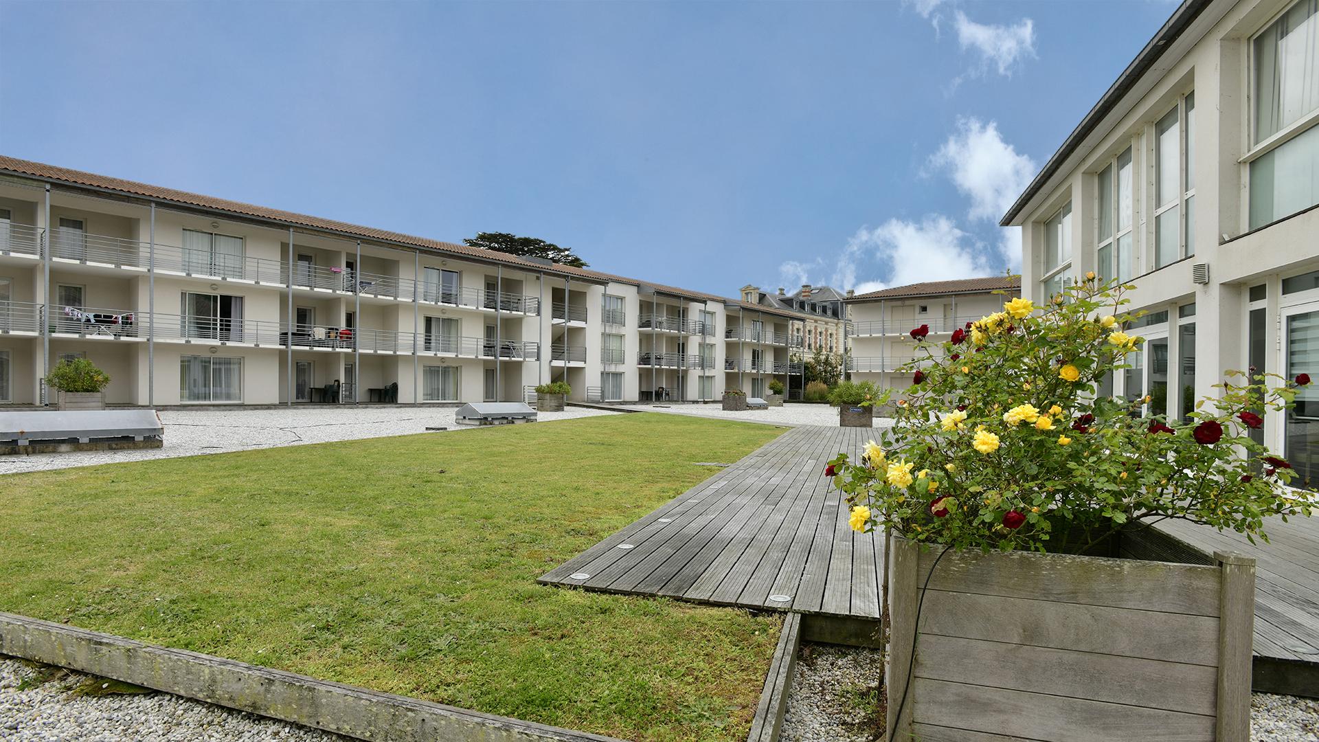 Vacanceole - Le Domaine Du Chateau - La Rochelle / Ile De Re Лагор Екстер'єр фото